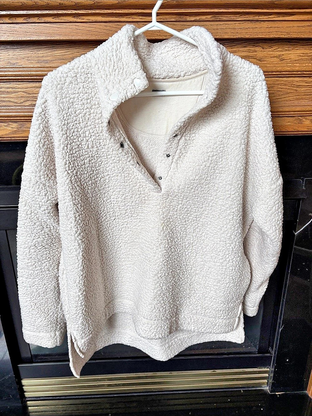 Aerie Sherpa Snap-Placket Pullover Teddy Fleece Pullover in Cream Size Small
